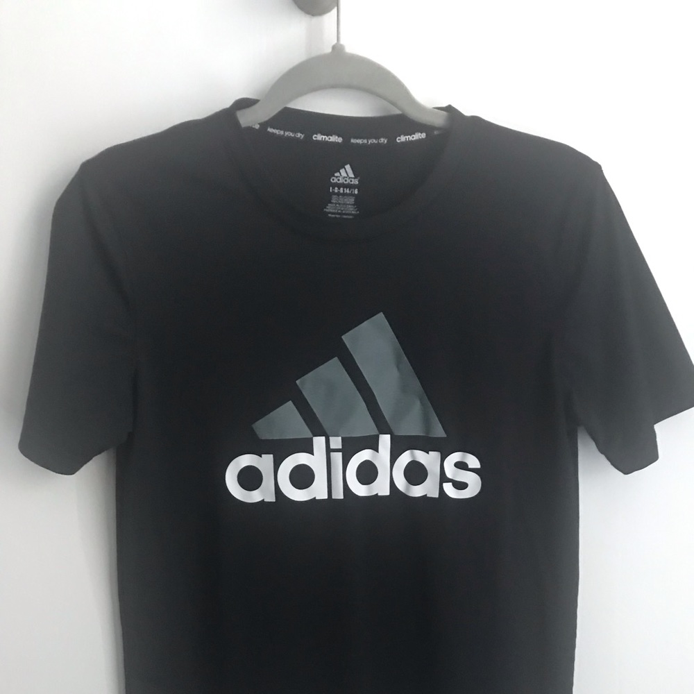 Adidas T Shirt